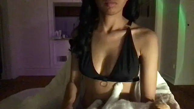 loveofbea online show from June 9, 2026, 9:43 am