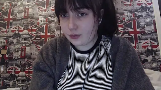 Lynylou online show from March 19, 2026, 9:26 pm