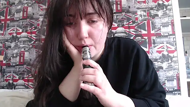 Lynylou online show from March 24, 2026, 9:31 am