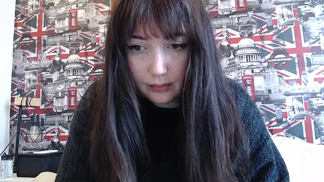 Lynylou online show from February 25, 2026, 4:51 pm