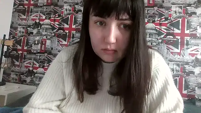 Lynylou online show from October 31, 2025, 12:35 pm