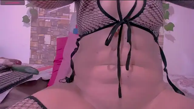 CrazyRousex online show from November 30, 2025, 12:17 pm