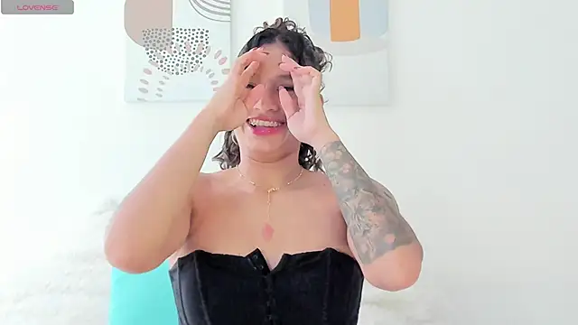 SeleneClark online show from December 2, 2025, 8:10 pm