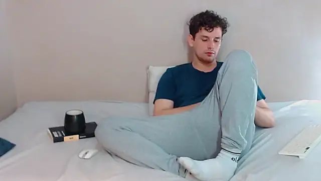 Elio555 online show from March 6, 2025, 7:25 am