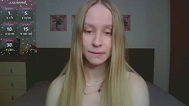 Lily  Devil online show from January 13, 2026, 3:49 pm