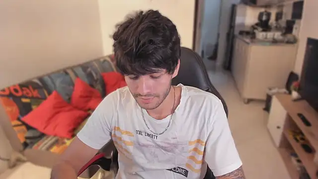 justin stark7 online show from September 26, 2025, 8:59 pm