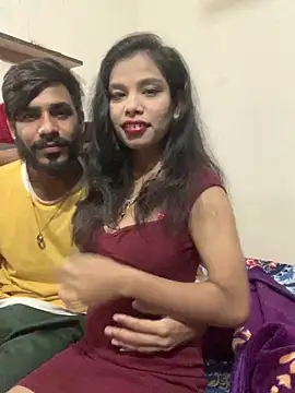 hottiess69 online show from February 6, 2025, 6:35 pm