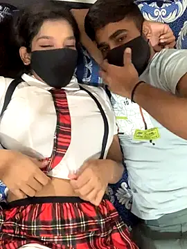 hottiess69 online show from September 23, 2025, 7:37 am