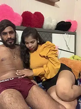 hottiess69 online show from February 15, 2025, 1:21 am