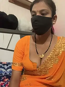 hottiess69 online show from December 13, 2024, 6:16 pm