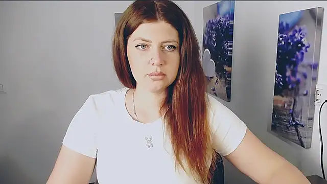 Lizzy Love online show from June 18, 2026, 10:42 am