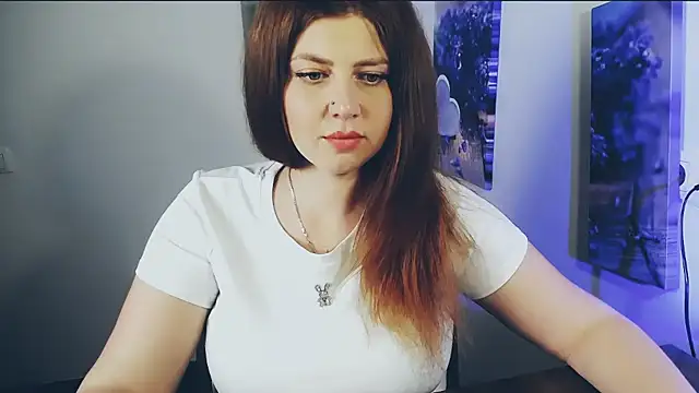 Lizzy Love online show from June 3, 2026, 9:10 am