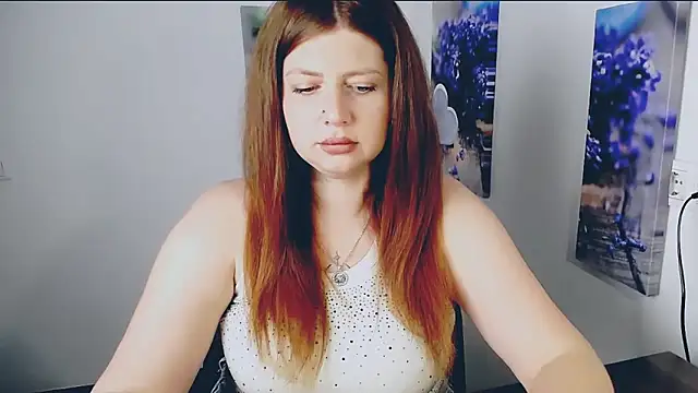 Lizzy Love online show from June 19, 2026, 10:43 am