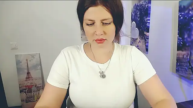 Lizzy Love online show from July 26, 2026, 12:45 pm