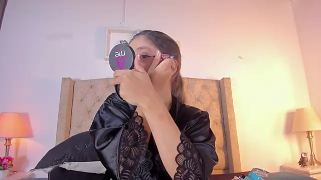 allisson m online show from October 23, 2025, 12:15 pm