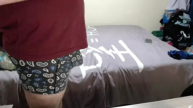 CrazyFrench2 online show from February 13, 2025, 7:31 pm