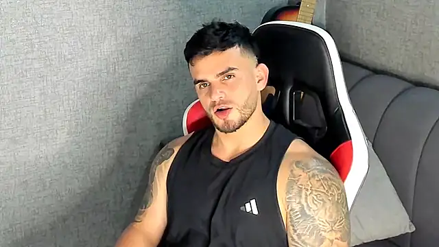 Ricardogo19 online show from November 10, 2025, 11:10 pm