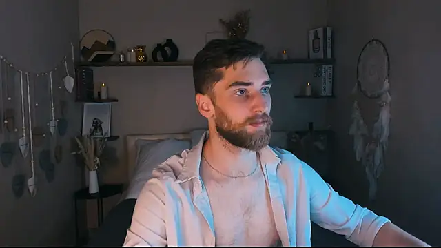 DexterDexx online show from September 18, 2025, 10:35 pm