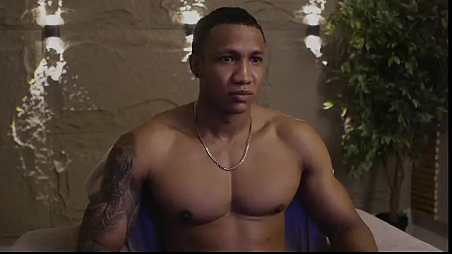 Logan Varela online show from September 27, 2025, 12:22 pm