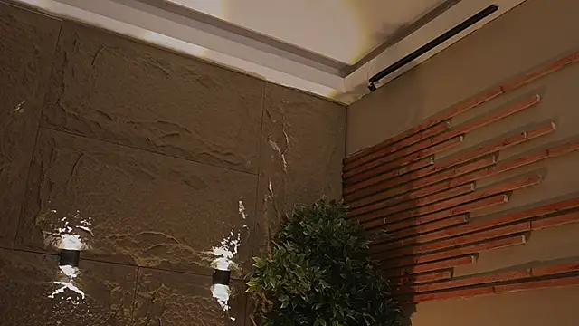 Logan Varela online show from November 1, 2025, 12:50 am