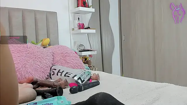 Queen Antonella Oficial online show from September 13, 2025, 2:39 pm