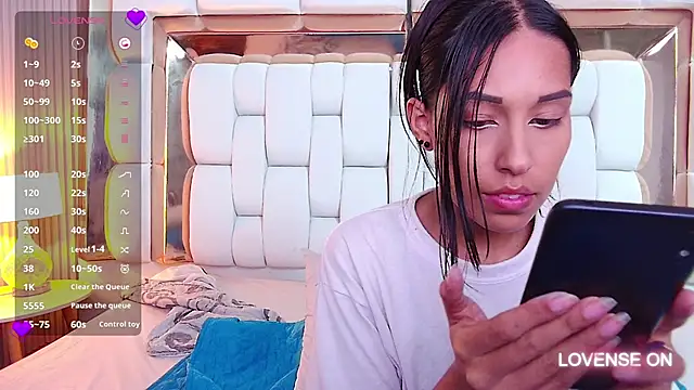 yourcuteneighbourr online show from March 7, 2025, 9:29 am