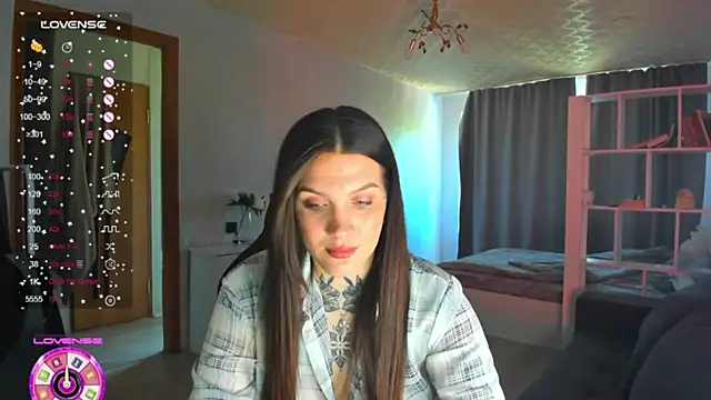 AizaRose online show from May 14, 2026, 7:05 am