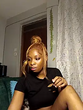 C-yoyo online show from May 5, 2026, 4:43 pm