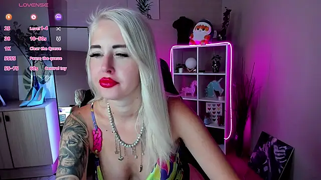 Snapshot of Mermaid_N chatting on June 21, 2026, 1:33 am Mermaid N online show from June 21, 2026, 1:33 am