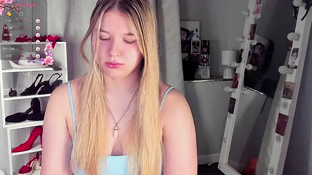 Rebecca Kelly online show from February 13, 2026, 2:33 am