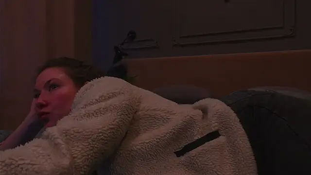 Liv Fay online show from September 26, 2025, 3:30 pm