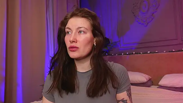 Liv Fay online show from December 20, 2025, 2:31 pm