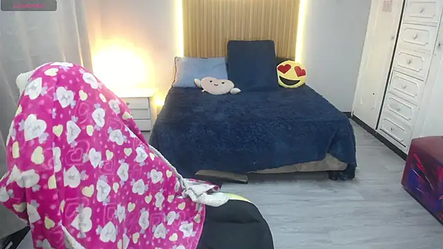 Snapshot of sailor_moon07 chatting on June 21, 2026, 5:57 am sailor moon07 online show from June 21, 2026, 5:57 am