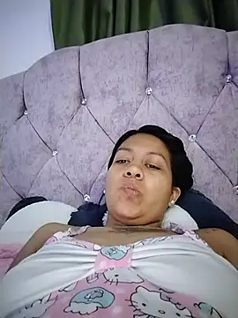 Tiphanydirty3 online show from June 10, 2026, 5:19 am