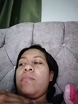 Tiphanydirty3 online show from July 7, 2026, 6:05 am