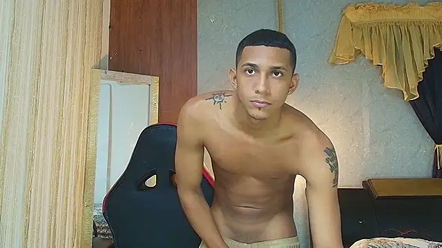 dominic smith  online show from June 27, 2026, 3:23 am