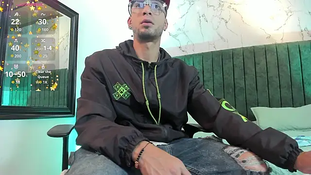 Snapshot of DrakeNeumann chatting on March 11, 2026, 3:44 am DrakeNeumann online show from March 11, 2026, 3:44 am