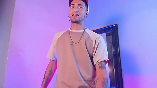 Snapshot of DrakeNeumann chatting on March 14, 2026, 3:45 am DrakeNeumann online show from March 14, 2026, 3:45 am