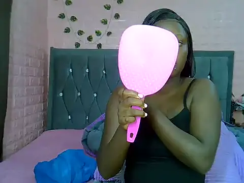 sexybree  online show from October 3, 2025, 7:37 pm