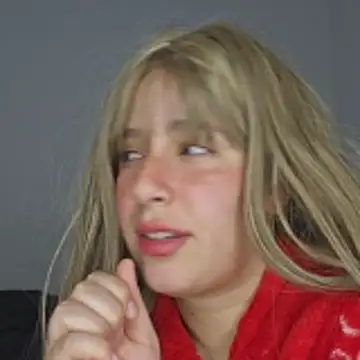 Snapshot of Massa8 chatting on November 10, 2025, 9:20 pm Massa8 online show from November 10, 2025, 9:20 pm