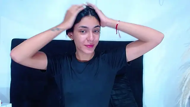 srta luciana online show from June 19, 2026, 12:11 pm