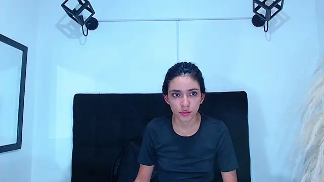 srta luciana online show from July 17, 2026, 12:24 pm