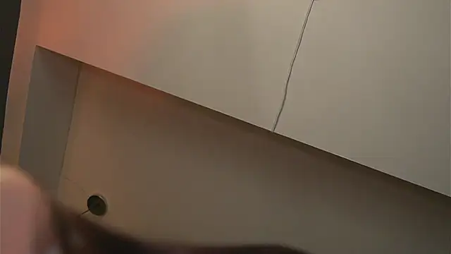 eimy22 online show from March 5, 2025, 10:10 pm