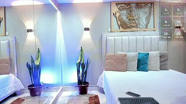 Miranda doll  online show from September 19, 2025, 12:09 pm