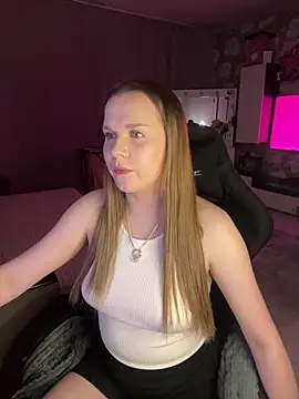 Snapshot of Lexi_noah chatting on May 17, 2026, 8:42 pm Lexi noah online show from May 17, 2026, 8:42 pm