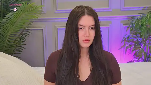 TrishaWinslet online show from February 5, 2026, 6:31 am