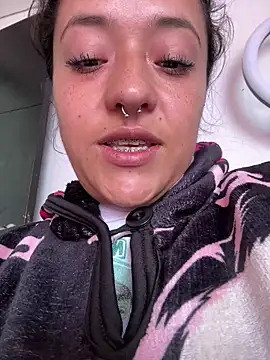 Snapshot of jjulietha95 chatting on March 12, 2025, 4:46 pm jjulietha95 online show from March 12, 2025, 4:46 pm