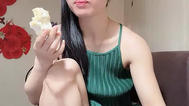 LinhChi 9x online show from May 2, 2026, 1:22 am