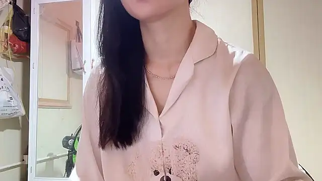 Snapshot of LinhChi_9x chatting on March 9, 2026, 12:47 am LinhChi 9x online show from March 9, 2026, 12:47 am