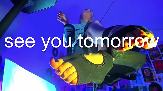 LylithSkye online show from March 13, 2025, 11:19 am